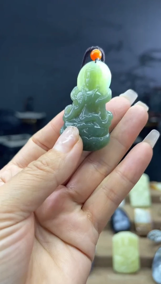 颈饰未镶嵌和田玉1
