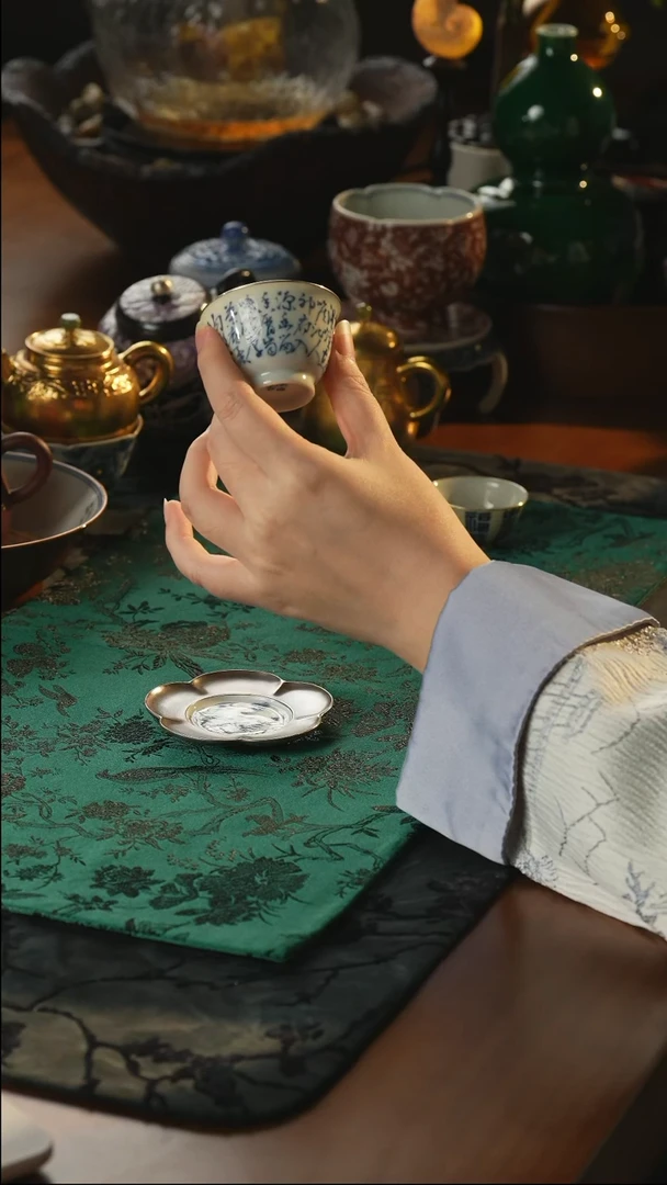 瓷片云由山坊