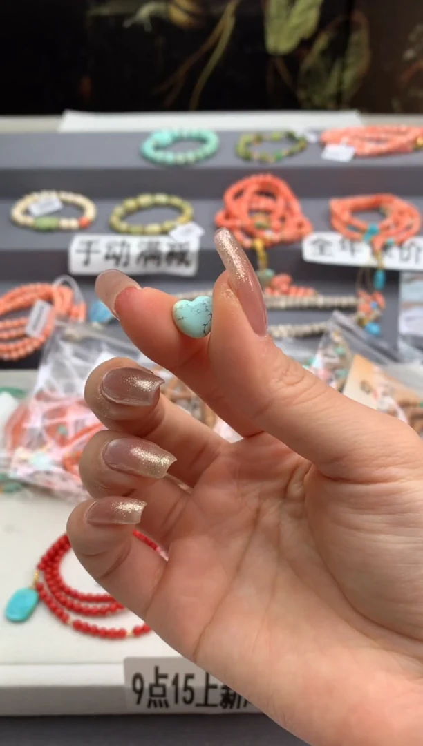 未镶嵌爱心南红玛瑙洋.x179