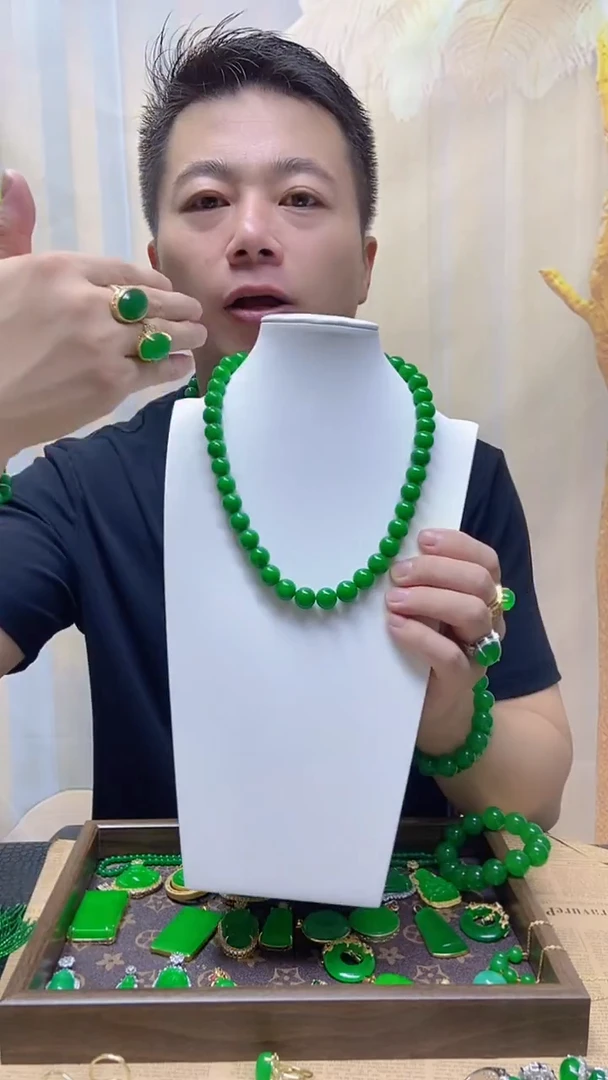 项链14K金镶嵌翡翠翡翠项链