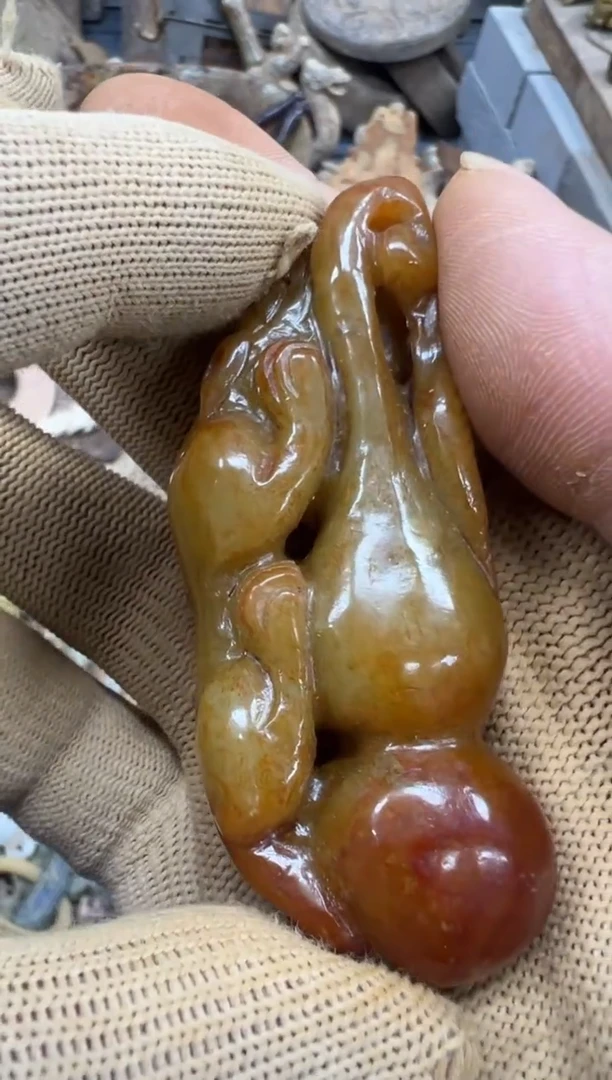 未镶嵌和田玉（糖玉）挂件11111