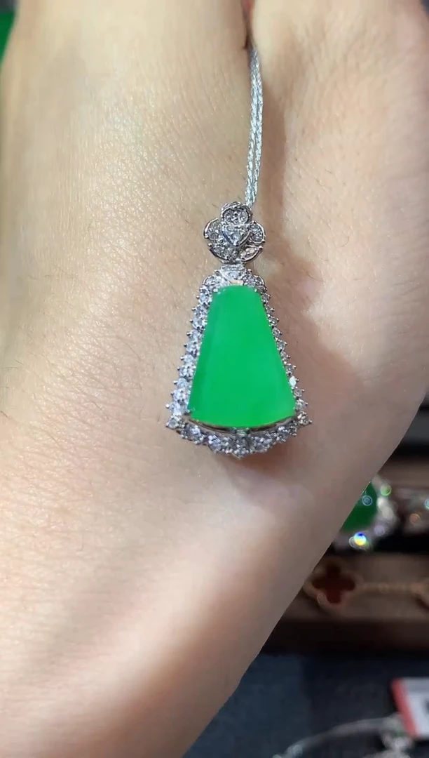 吊坠(不含链)18K金镶嵌翡翠C5