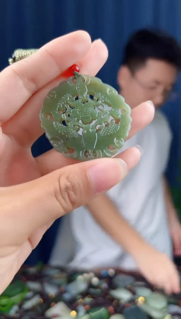 颈饰未镶嵌和田玉拍一发一，多样性发货