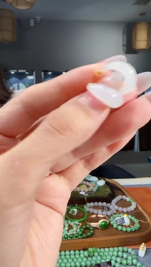 银S925镶嵌和田玉耳饰1