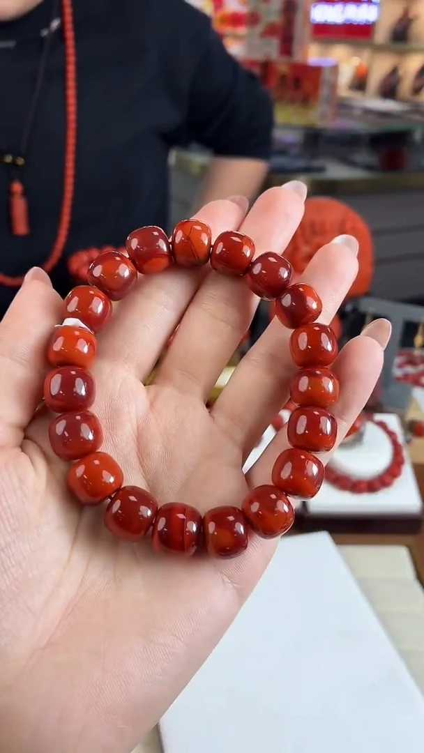 未镶嵌瓦西牛血老型手串12mm南红玛瑙（多样式发其一）