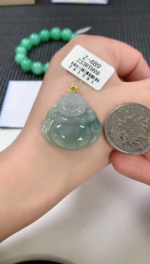 翡翠18K金镶嵌颈饰105