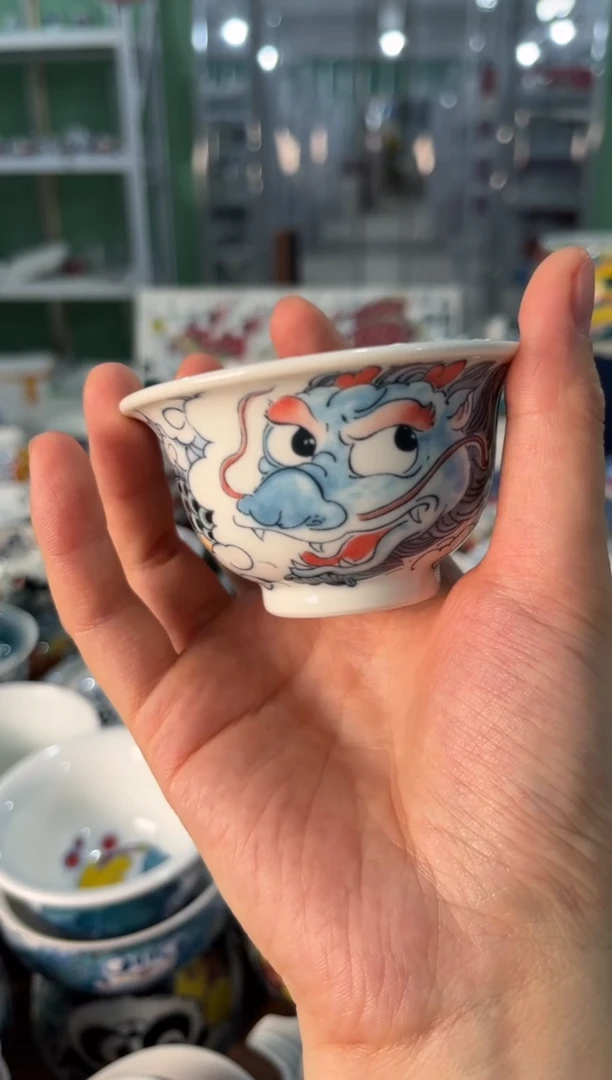 陶瓷昨明景德镇陶瓷：压手杯