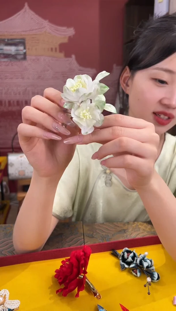 刺绣非遗绒花（发饰）