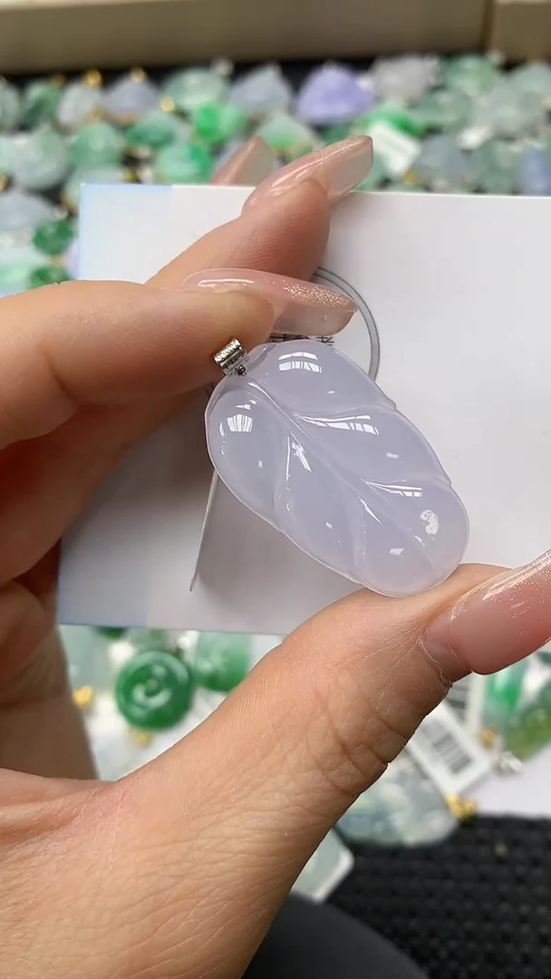 颈饰18K金镶嵌翡翠a货支持复检百元以上9元证书费自理