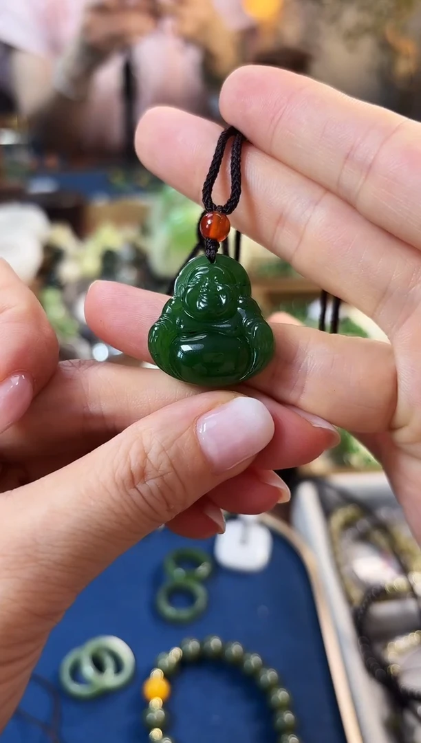 颈饰未镶嵌和田玉碧玉佛公