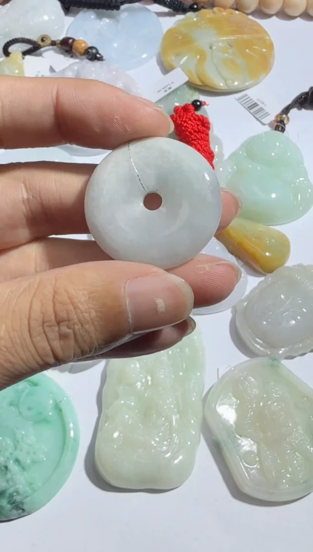 【闪购商品】翡翠吊坠(不含链)未镶嵌00017418