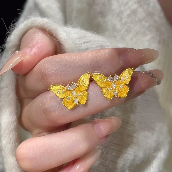 铜合金合成锆石耳饰 超仙拉丝蝴蝶耳钉女款精美百搭不掉色耳饰