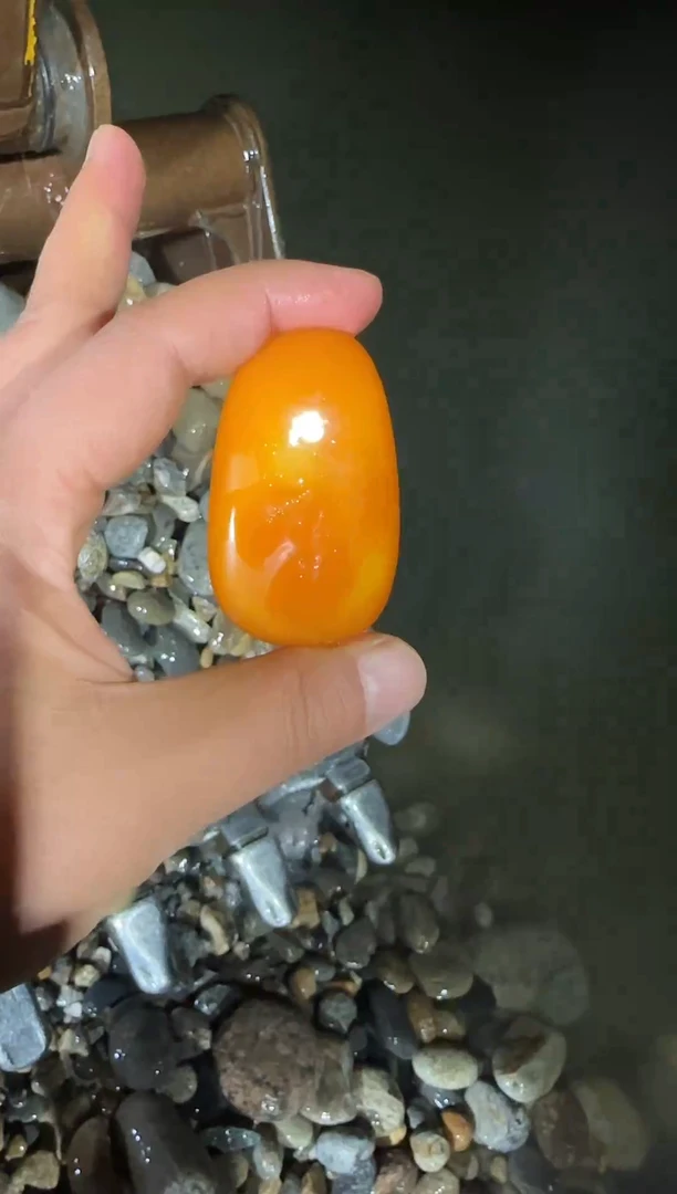 未镶嵌和田玉（糖玉）挂件1