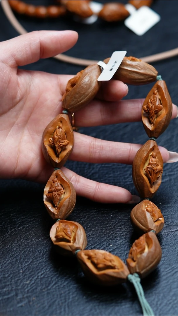 【闪购商品】橄榄核吊坠苏工橄榄核