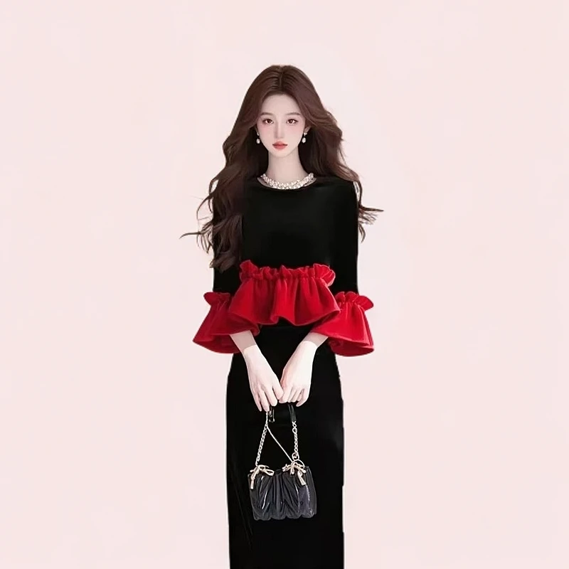 2025新年穿搭高级感超好看独特漂亮小香风黑色丝绒上衣半身裙套装