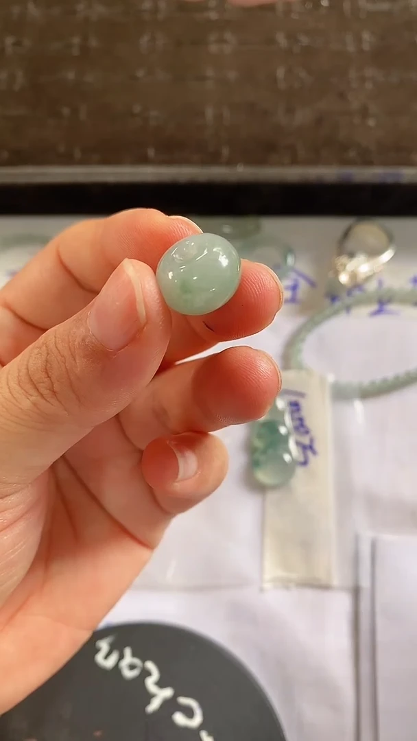 未镶嵌定制翡翠小平安扣