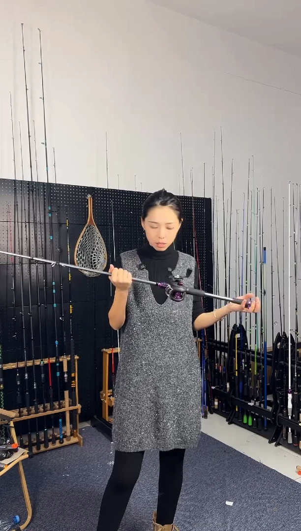 1.8m以下碳素10号1.65米枪柄+水滴轮左手（瑕疵尾货竿，没有售后，）