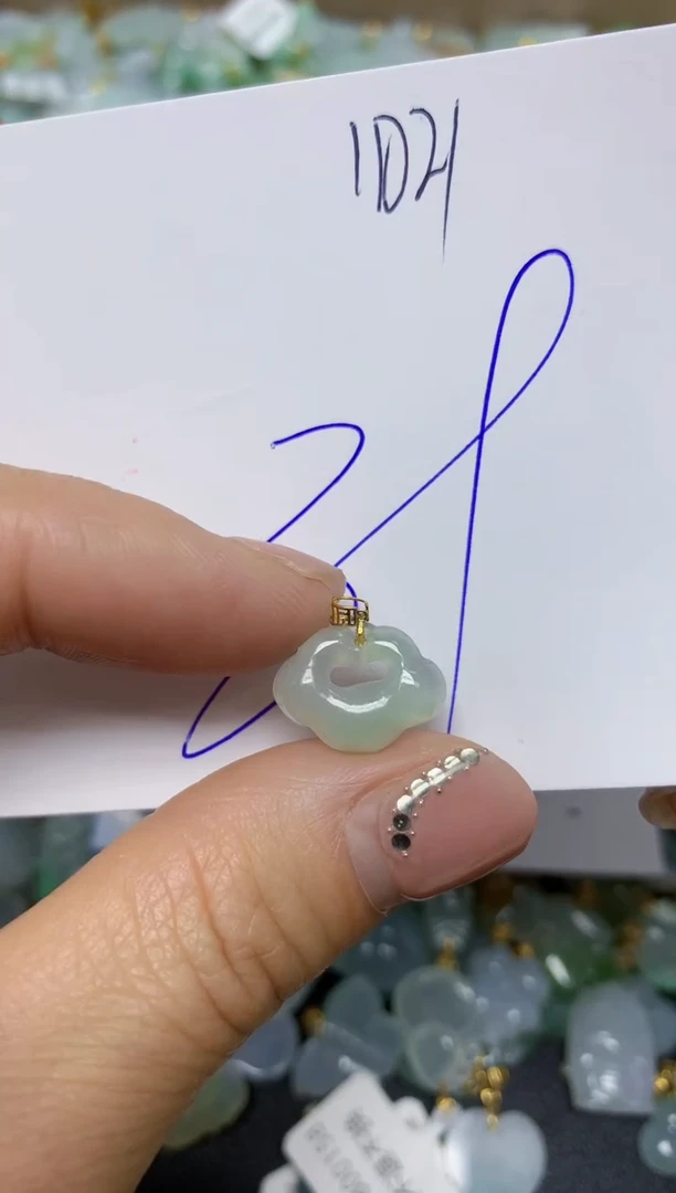 【闪购商品】翡翠挂件18K金镶嵌 天然翡翠A货