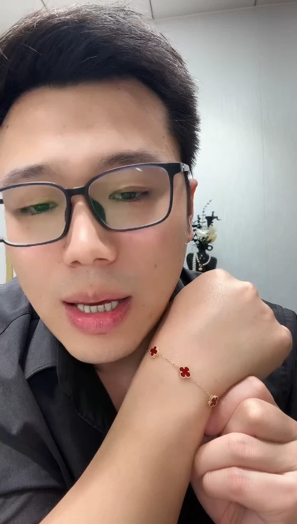 18K金镶嵌手链玛瑙/玉髓格***?红色k黄，小号五花手链