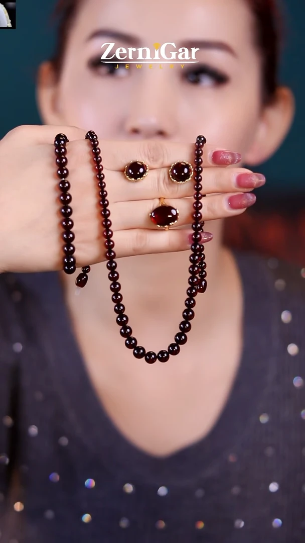 【闪购商品】琥珀颈饰未镶嵌天然琥珀四件套