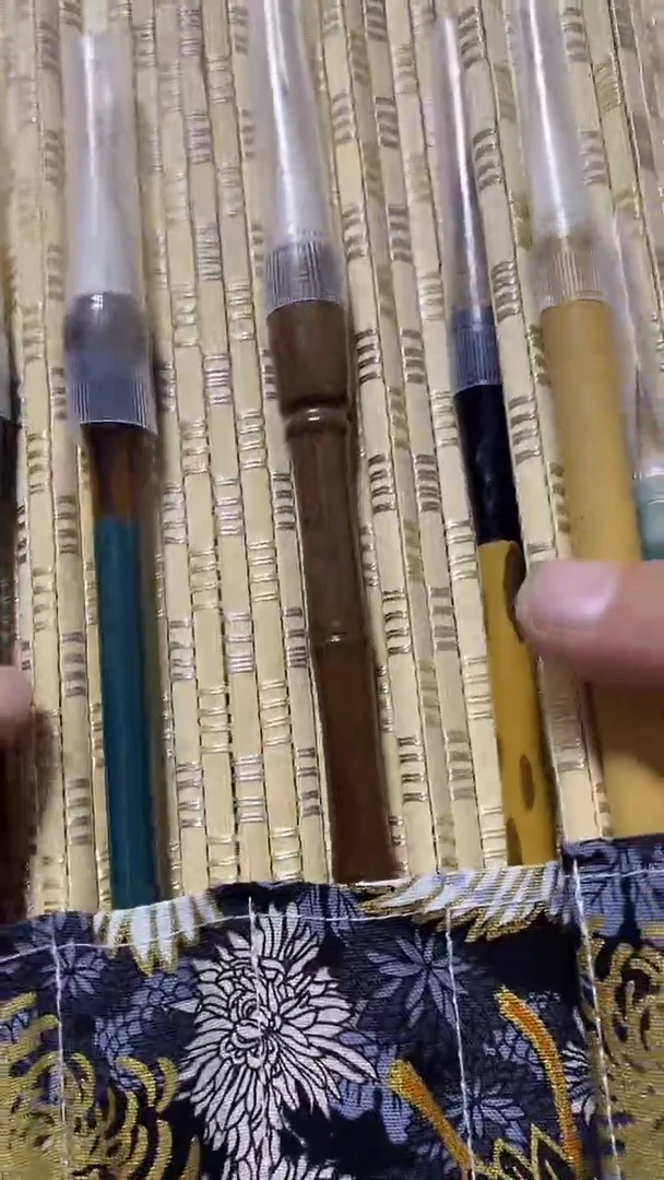 瓷片闪购商品 如图所示