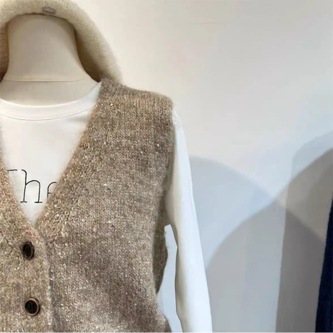 闪闪亮片韩系V领叠穿针织马甲外搭单排扣短款小香风气质时尚马夹