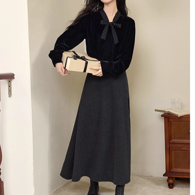 【鹿屿庄】灰色a字半身裙2024秋冬新款高腰加厚裙子女L51923