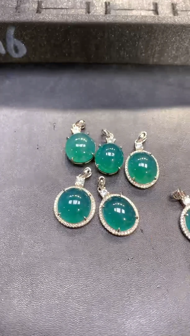 【闪购商品】定制翡翠未镶嵌25多样性发货（发其一）