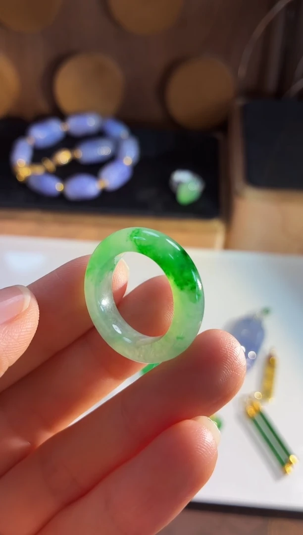 未镶嵌戒指翡翠戒指15