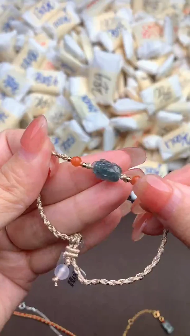 【闪购商品】翡翠手绳未镶嵌—