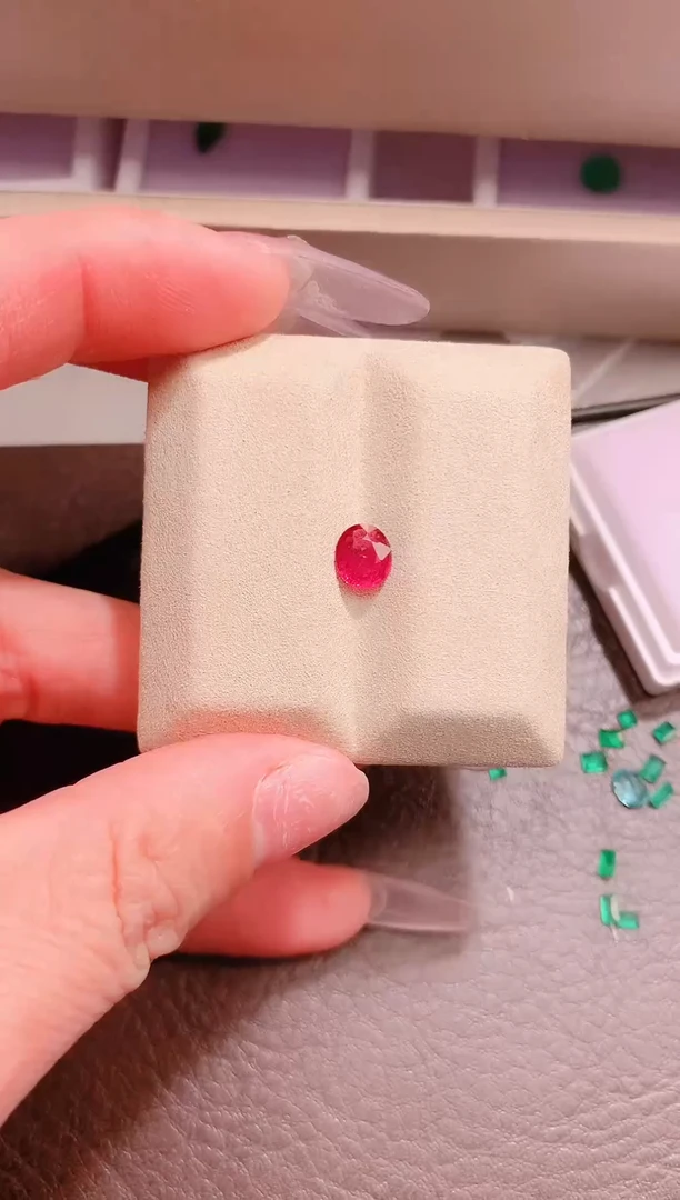 未镶嵌珠宝半成品碧玺天然0.85ct
