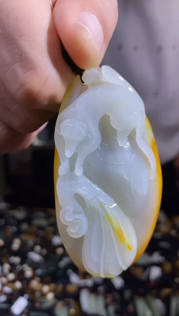 颈饰未镶嵌和田玉1