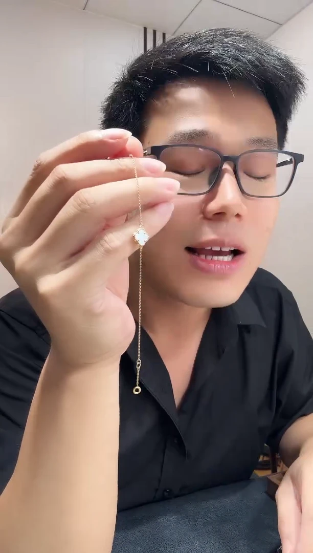 手链贝壳（贝母）18K金镶嵌白色k黄，小号单花手链GHJ