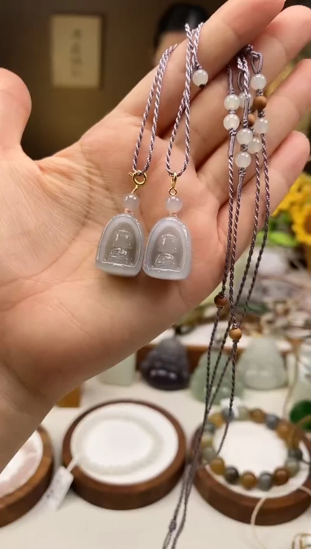 颈饰未镶嵌和田玉19+烟紫无相佛多样性发一