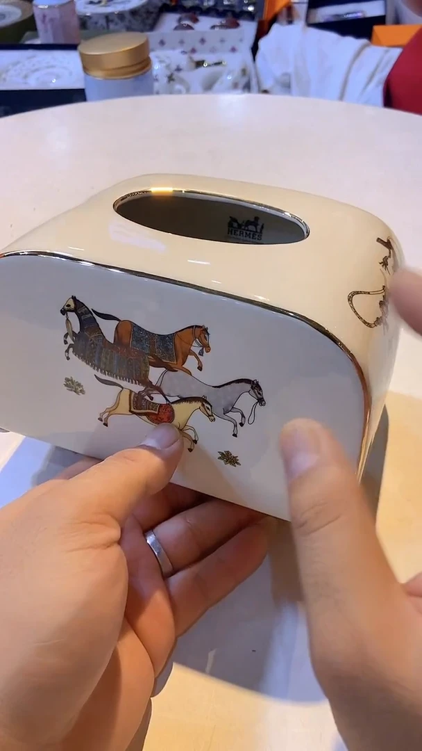 杯鸿辉家品牌瓷器，京东包邮！