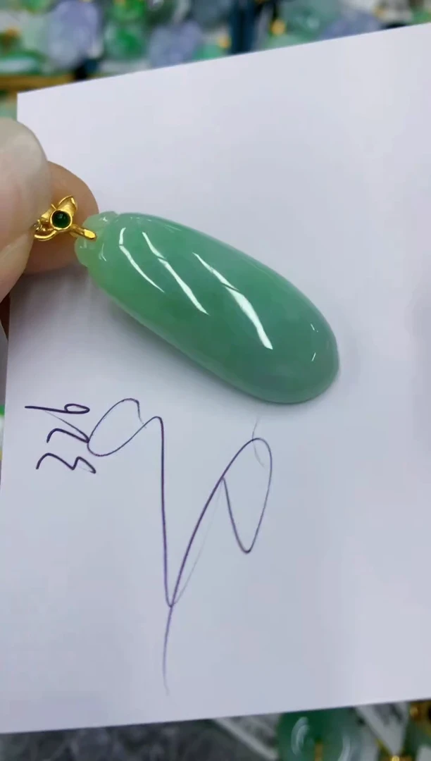 翡翠未镶嵌颈饰1111111111