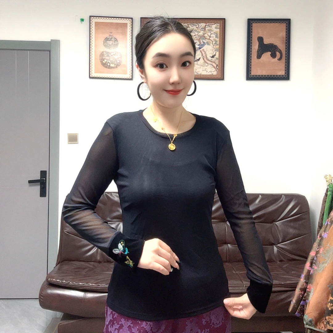 修身型刺绣民族风T恤时尚常规款长袖女士蕾丝拼接