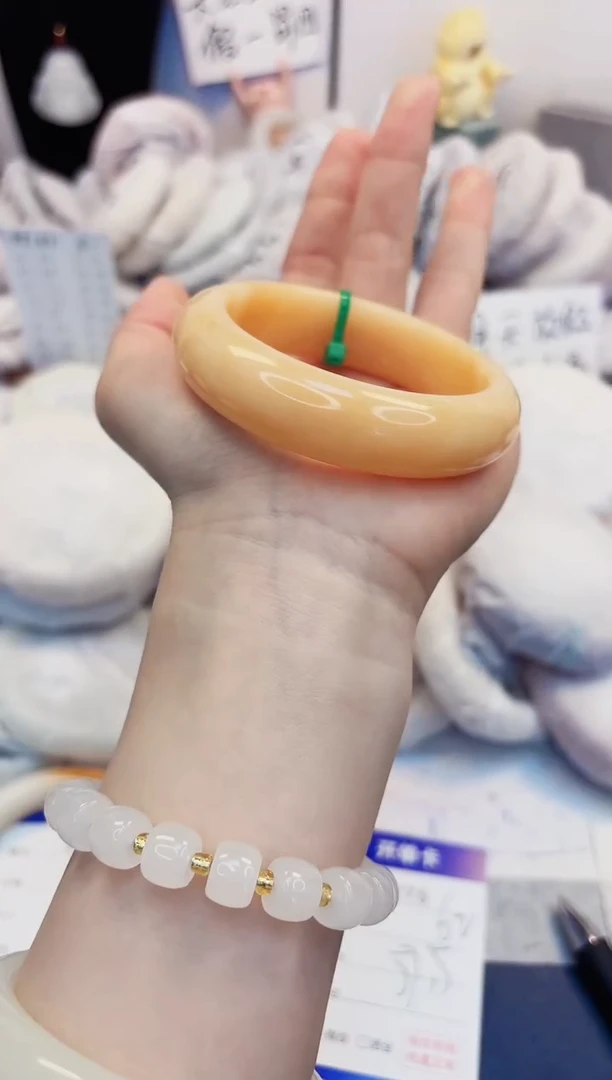 【闪购商品】石英质玉手镯未镶嵌275-财气镯-圈口57