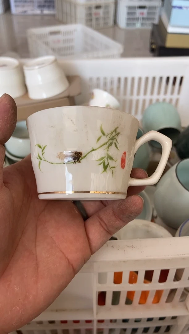 杯无运费险有瑕疵的摄影的产品有使用过的痕迹有点脏介意勿拍