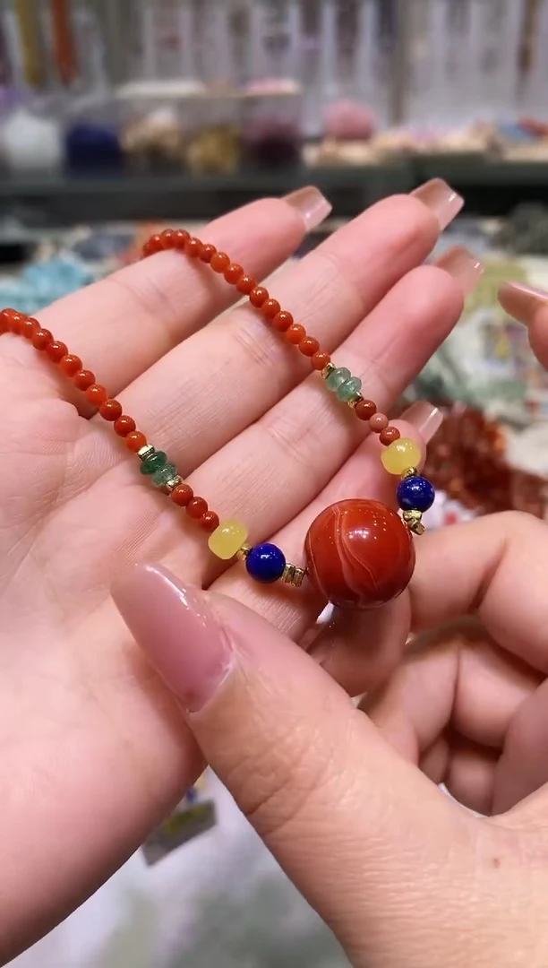 颈饰未镶嵌南红玛瑙多样性发其一