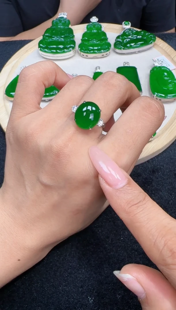 18K金镶嵌定制翡翠翡翠戒指136