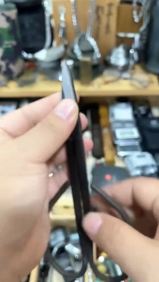 瓷片闪购商品  如图所示