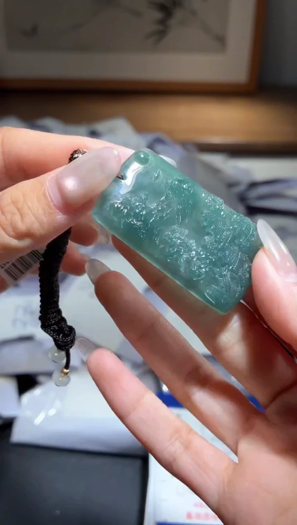 吊坠(不含链)未镶嵌翡翠山水牌