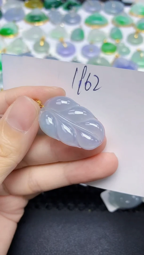 翡翠18K金镶嵌颈饰天然缅甸翡翠A货