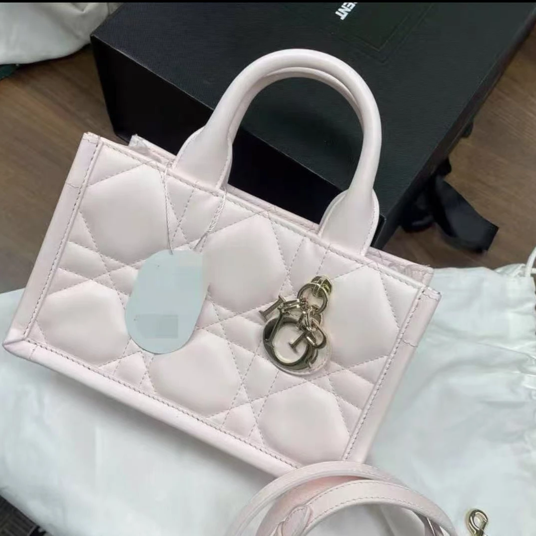 95新 DIOR/迪奥 GGS丨book tote min樱花粉金扣芯片24年/46774843