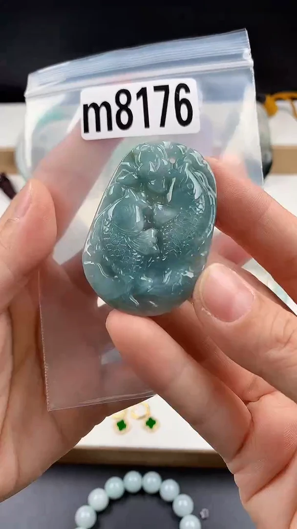 颈饰未镶嵌翡翠天然翡翠吊坠挂件