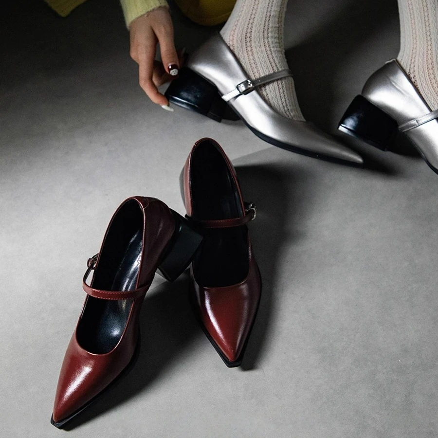 溢出屏幕~法式尖头一字扣带中跟单鞋女配裙子粗跟黑色玛丽珍鞋女