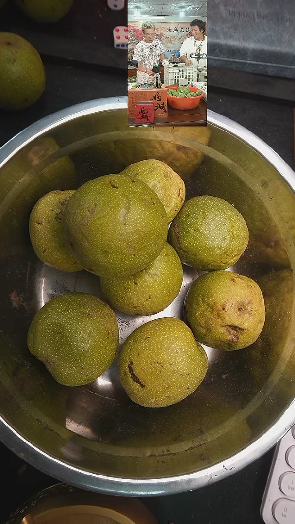 文玩核桃把件青皮楼8个（售出不退不换）