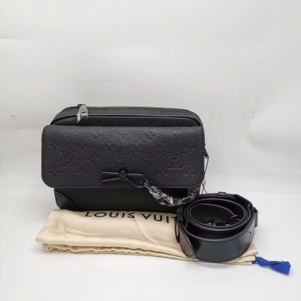 99新 LouisVuitton/路易威登 17831 LVSteamer压纹老花邮差包新款