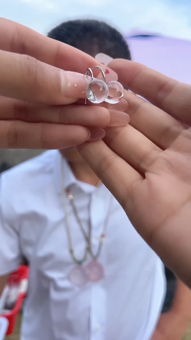 水晶耳环未镶嵌天然多样性发一mm